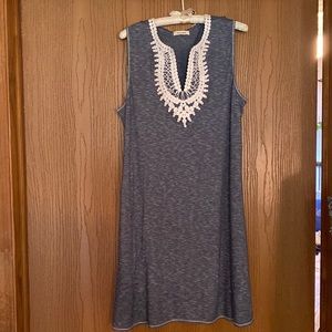 Max studio blue and white stretchy soft comfortable dress